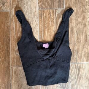 Francesca's Black Twist-Front Cropped Tank